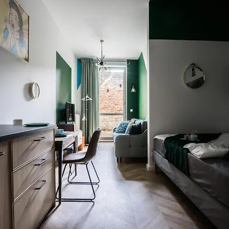 아파트 Zamkniete-stylish In Modern Building - Praga - 10min To Old Town - Z14 바르샤바